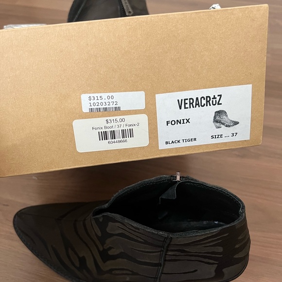 Leather Boots - Picture 8 of 8